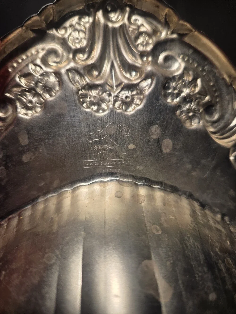 Sheridan Silver Plate Shell Dish with Decorative Base